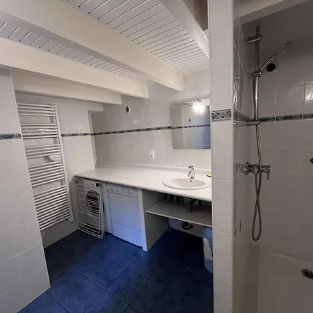 Spacieux Au Centre De Cauterets, 6 Pers., Skis Et Parking - Fr-1-812-46 Cauterets